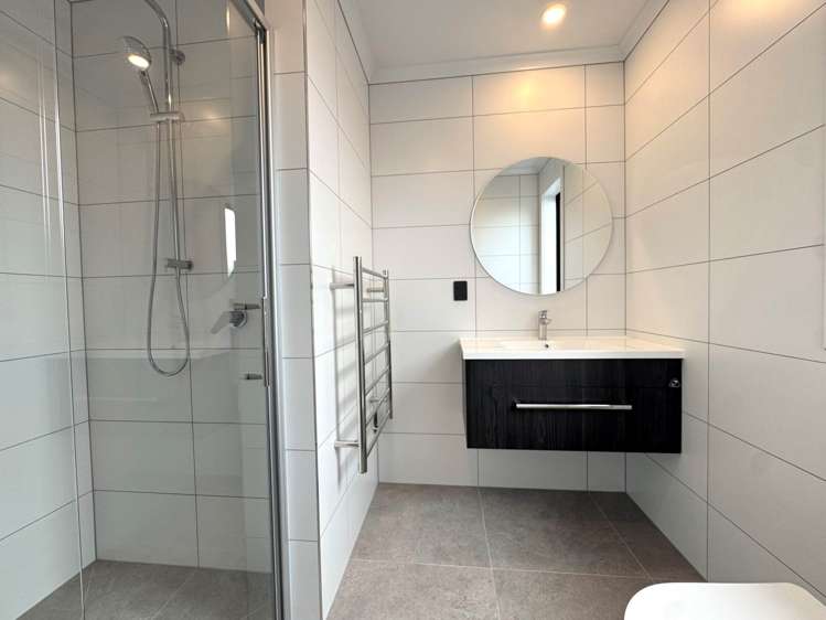 13 Tirikatene Avenue Paerata_8