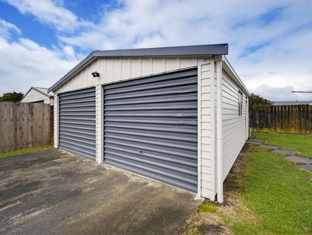 22 Price Crescent 11385_1