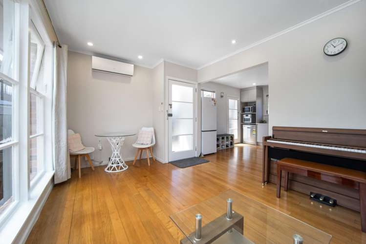 4/67A Mount Smart Road Onehunga_15