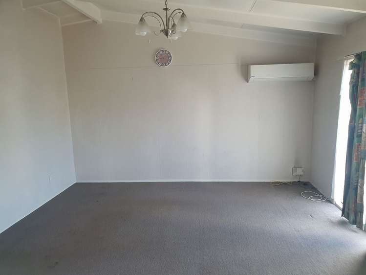 7B Sutton Crescent Papatoetoe_6