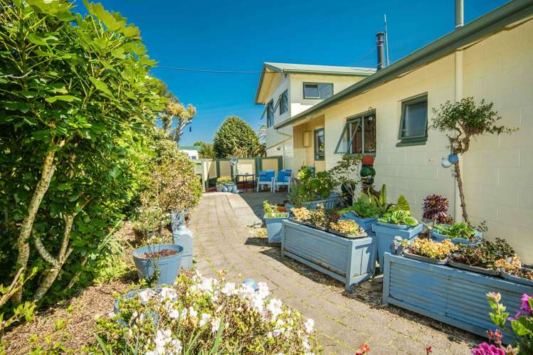 10 Rotten Row Charleston_13