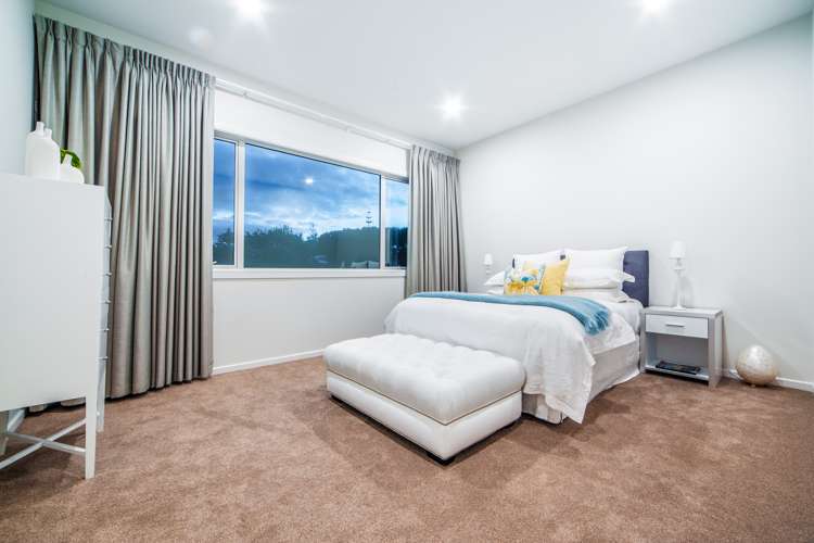 64 Okura River Road Okura_23