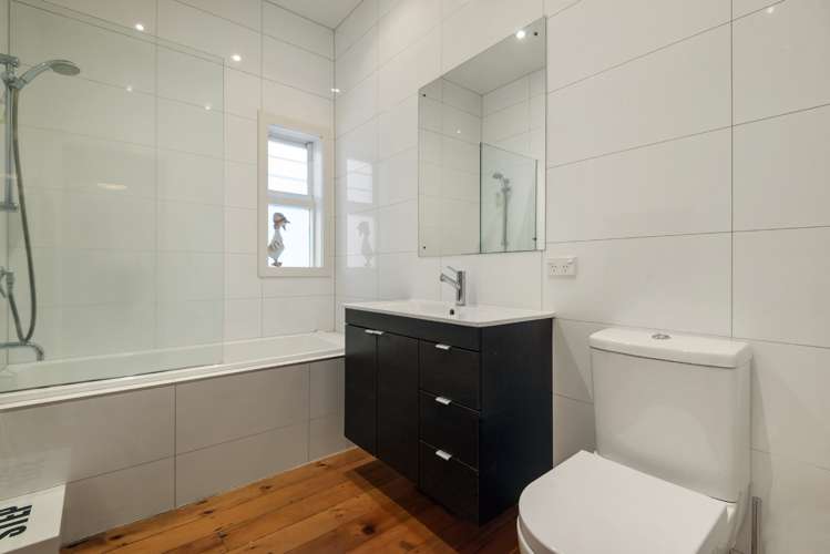 68 Old Mill Road Westmere_13