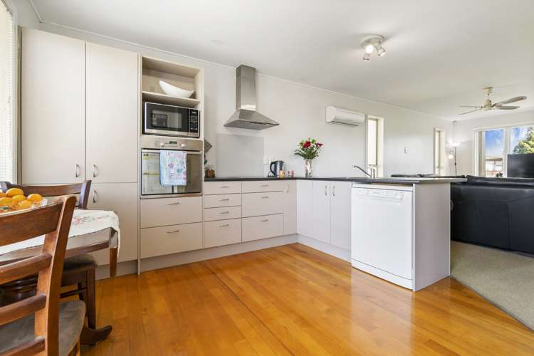 63 Gloria Avenue Te Atatu Peninsula_6