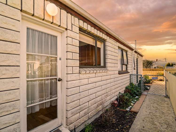 10D Law Street Caversham_19