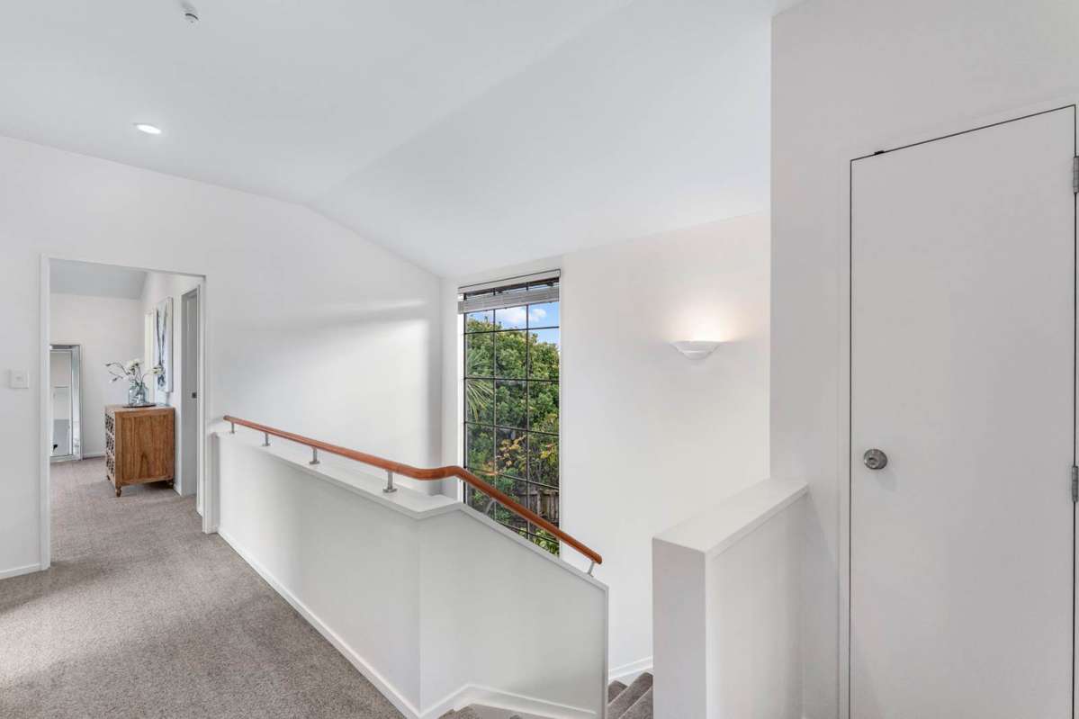 9/171 Riddell Road_5