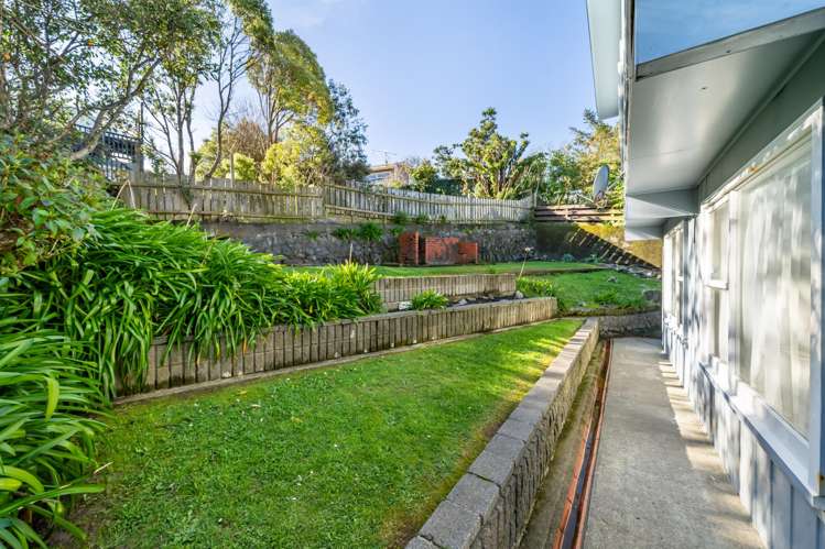 247 Dowse Drive Maungaraki_24