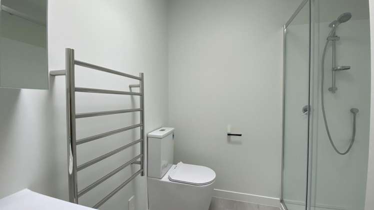 2/2 Moor Avenue 1801_7