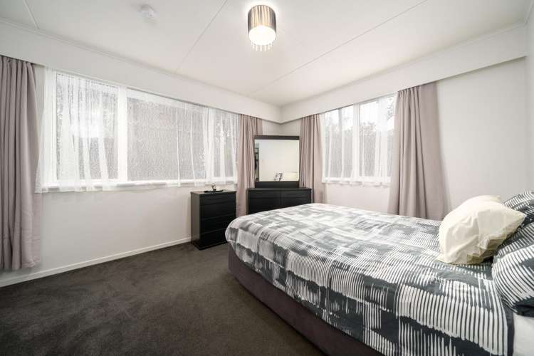 18 Northumberland Street Cannons Creek_7