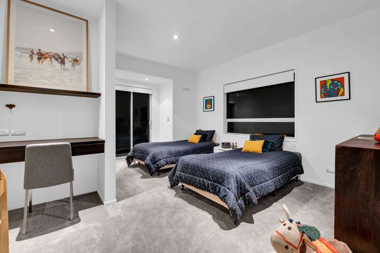 5c Beach Street Fitzroy_19