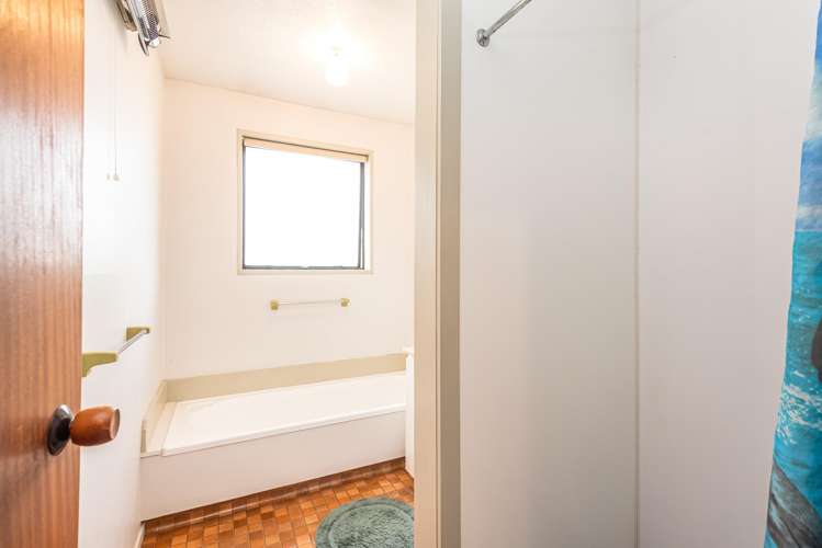 2/61 Caledonian Road Saint Albans_15