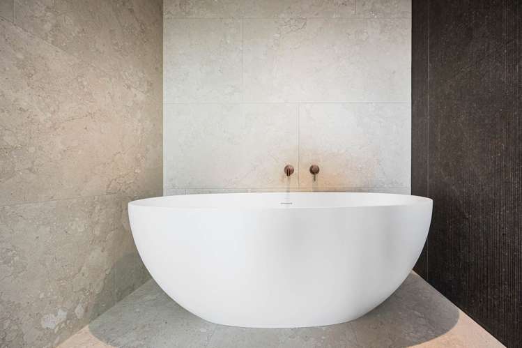 2/520 Beach Road Murrays Bay_16
