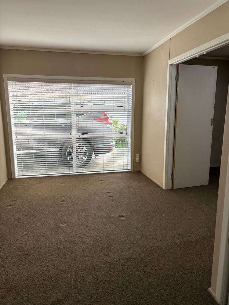 2/15 Lancelot Place Glenfield_6