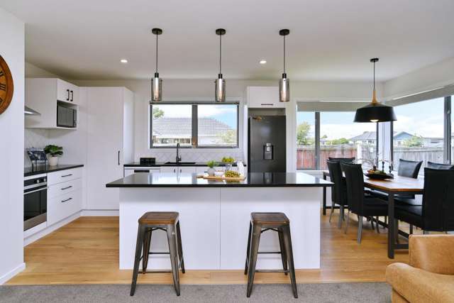 25 Dunstan Crescent Hornby_2