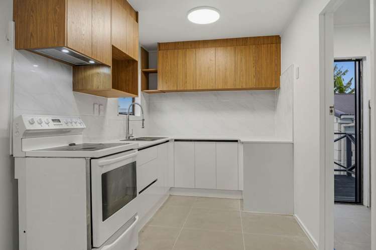 2/9 Maplesden Drive_1
