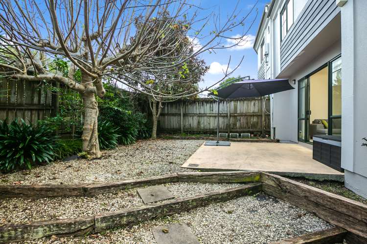 19/69 Target Road Totara Vale_12