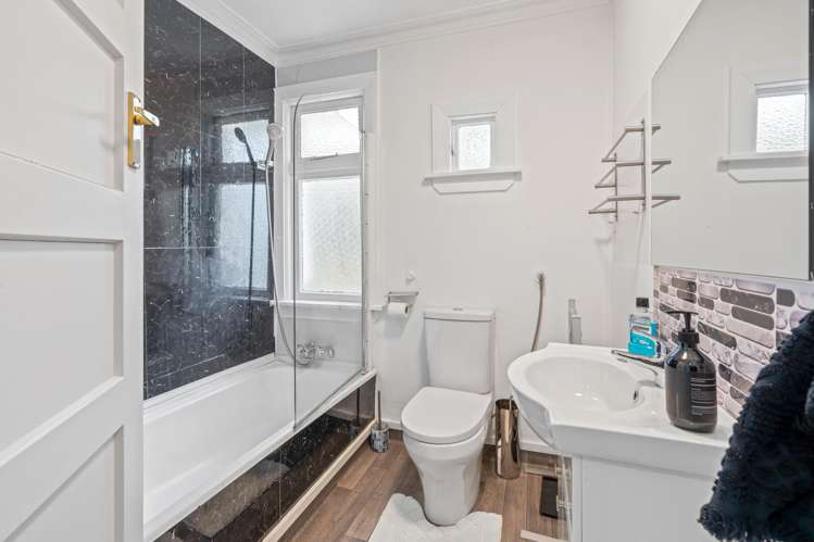 115 Riselaw Road Calton Hill_23