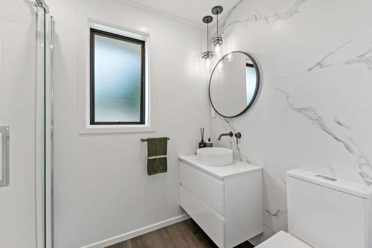 66 Mcintyre Road Mangere Bridge_11