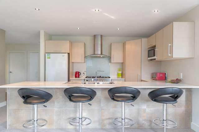 130 Kirton Drive Riverstone Terraces_1