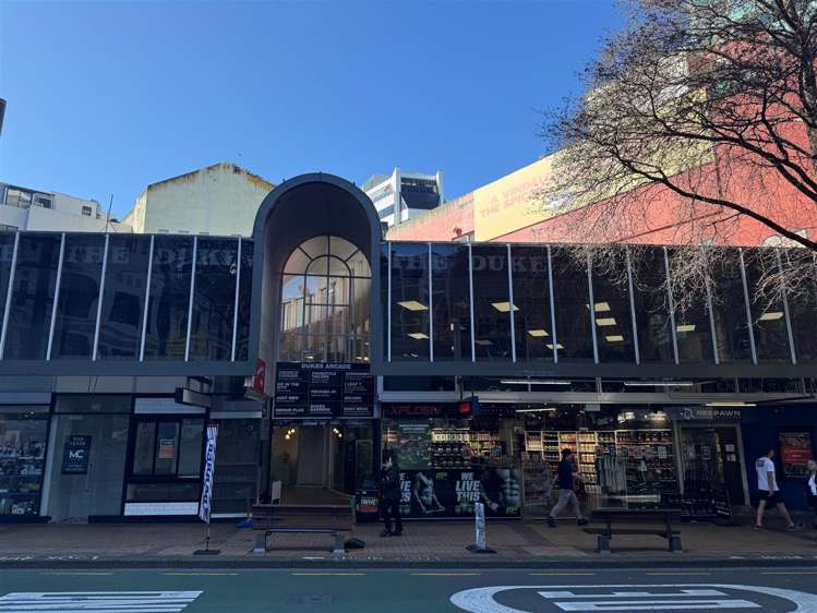 Shop 11, 1 Manners Street_0