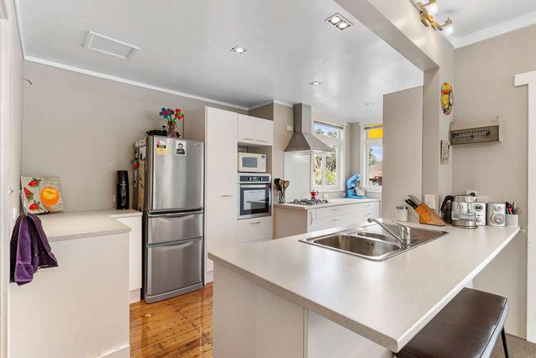 1/18 Reid Road New Lynn_7