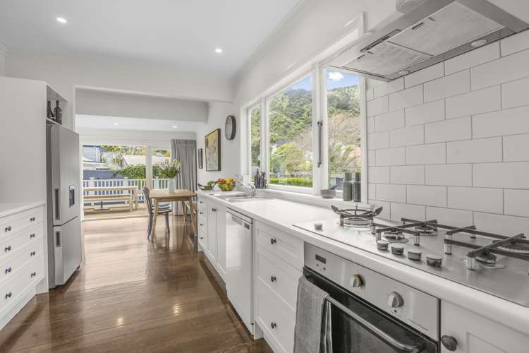 97 Muritai Road Eastbourne_13