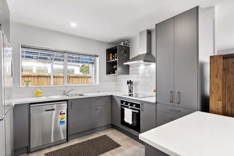 44a Earlsworth Road Mangere East_7