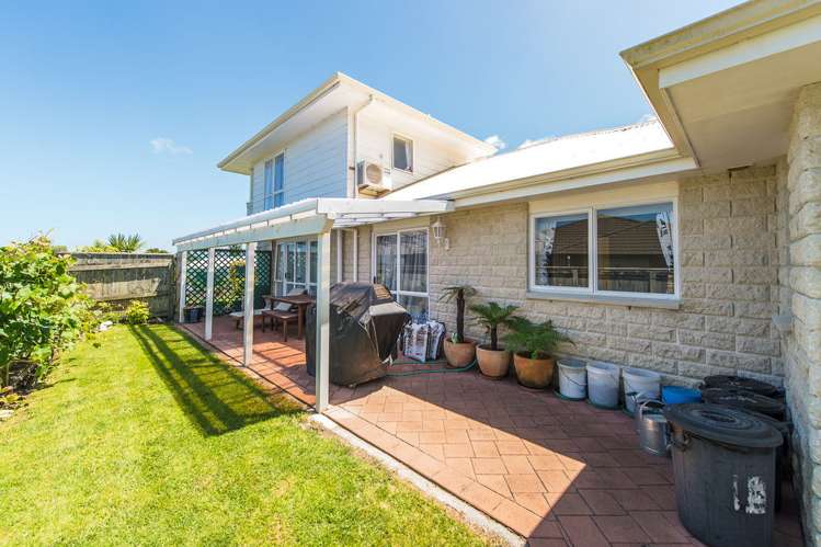 22 Lithgow Drive Otamatea_17
