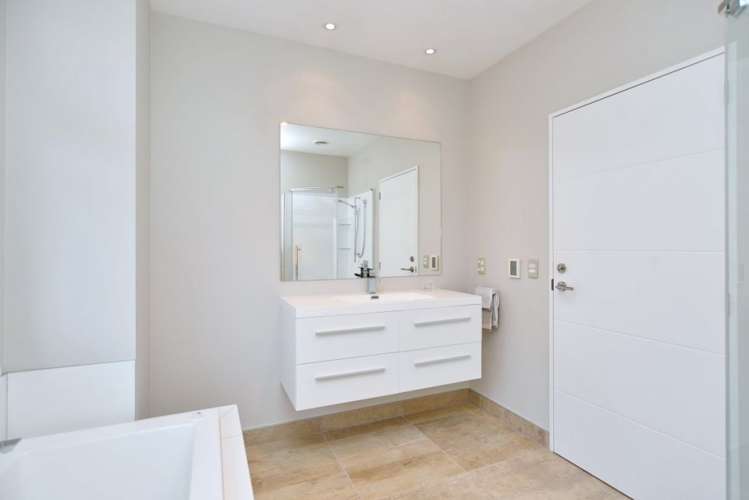 14 Bancroft Place Parklands_19