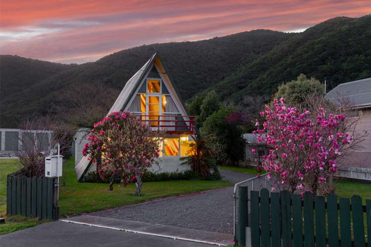 34 Beach Road Waikawa_19