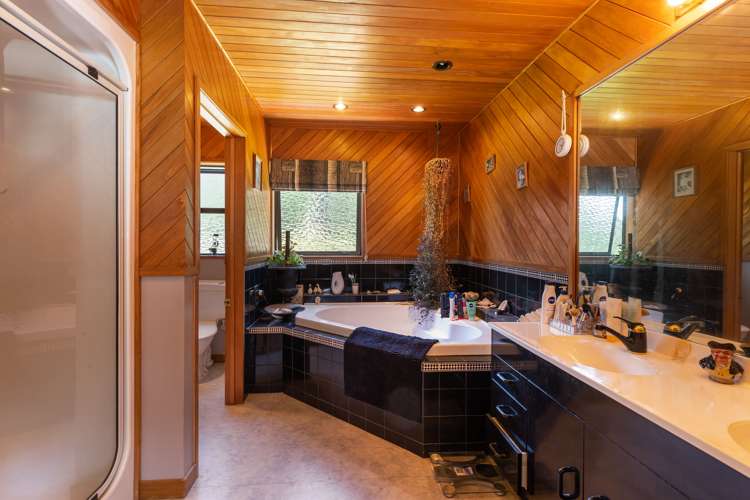 20 Dart Place Fernhill/Sunshine Bay_12