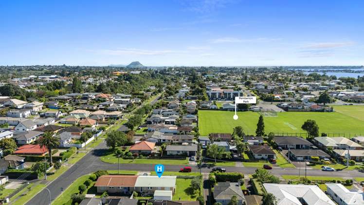 3 Pemberton Crescent Greerton_8