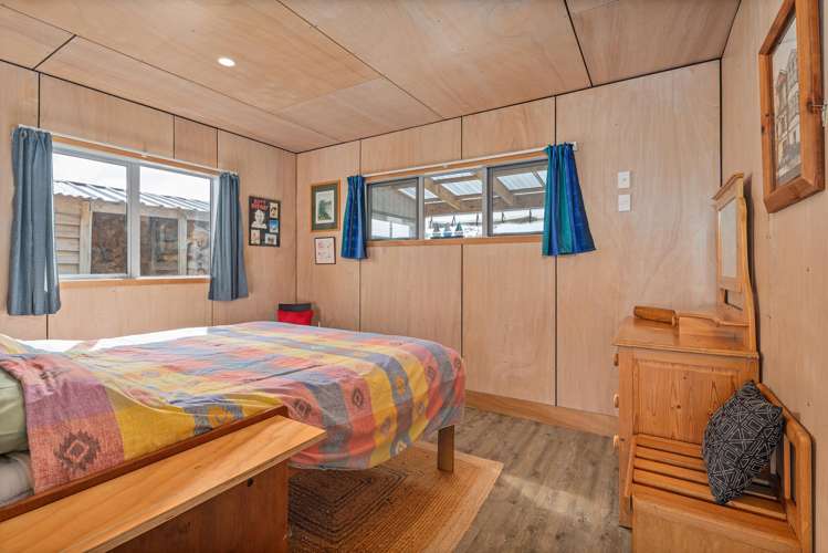 107 Benjamin Place Matarangi_18