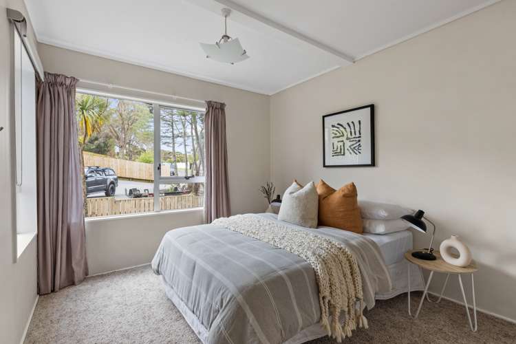2 Shadon Place Stanmore Bay_10