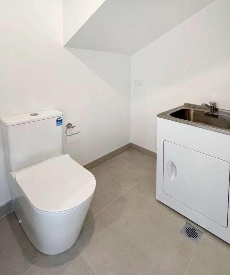 58 Rauemi Way Te Atatu South_8