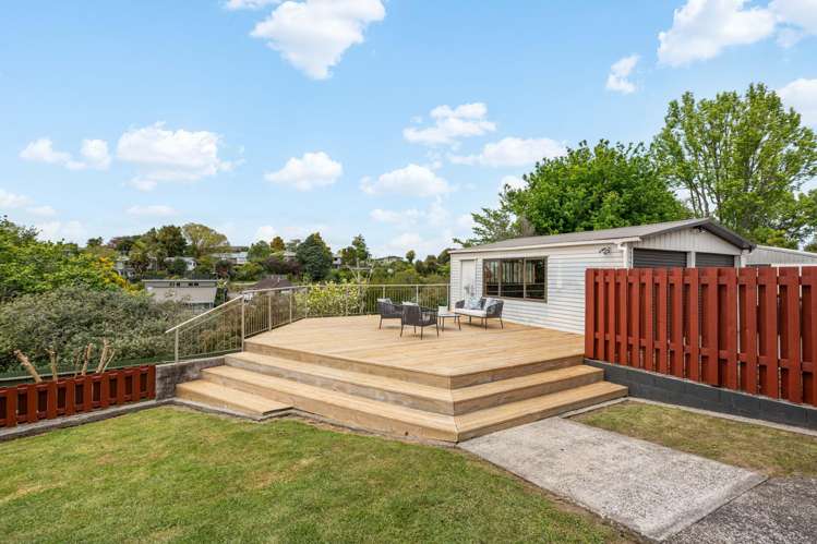 31 Amanda Avenue Dinsdale_13