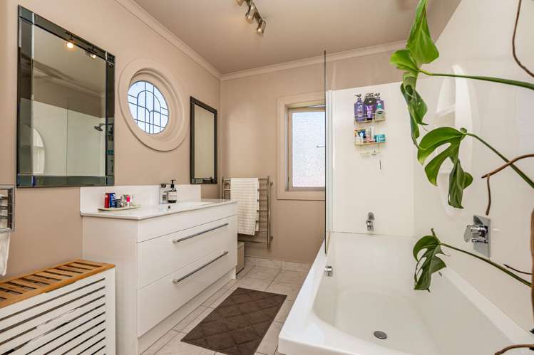 198 Le Cren Street Seaview_38