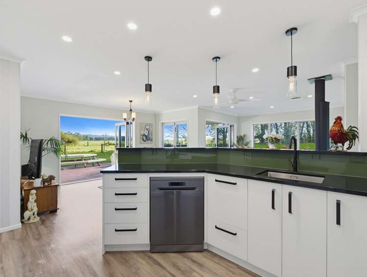 9 Edgehaven Lane Otakiri_4