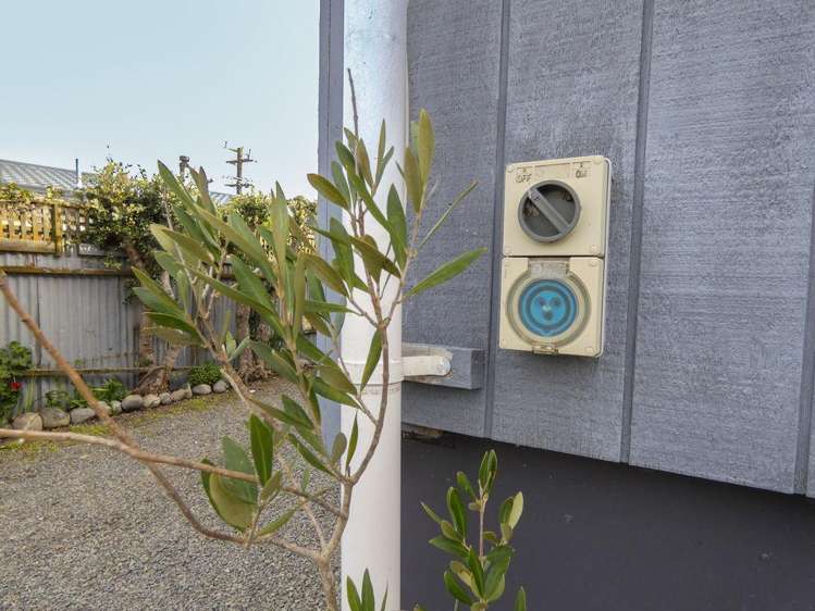 5 Te Whena Street Otaki Beach_23
