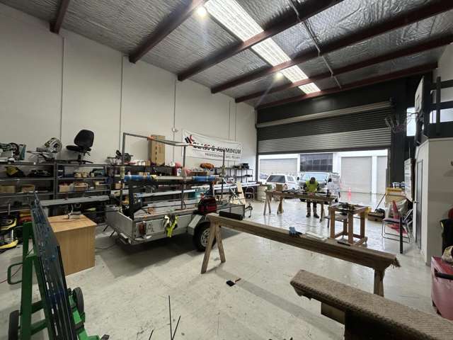 9/4 Kellow Place Wiri_1