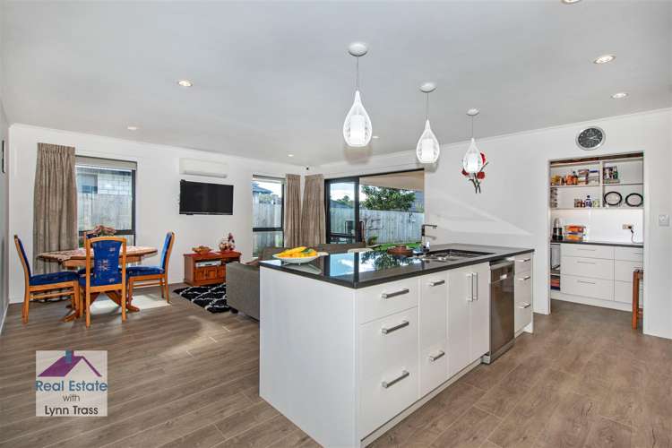 8 Dunstan Avenue Tikipunga_5