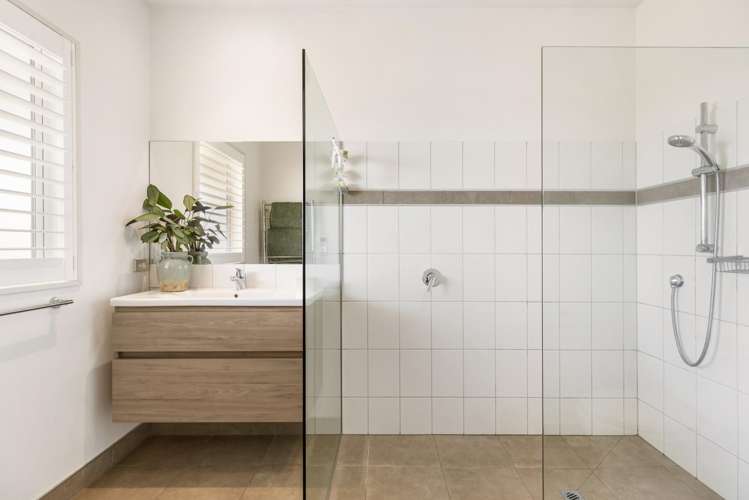 31 Matheson Crescent Albert Town_28