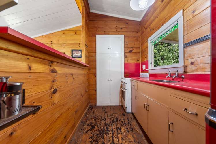 565 - 567 Spencer Road Lake Tarawera_11