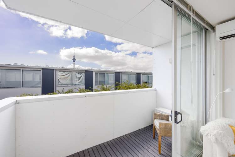 204/22 Fisher-Point Drive Auckland Central_5