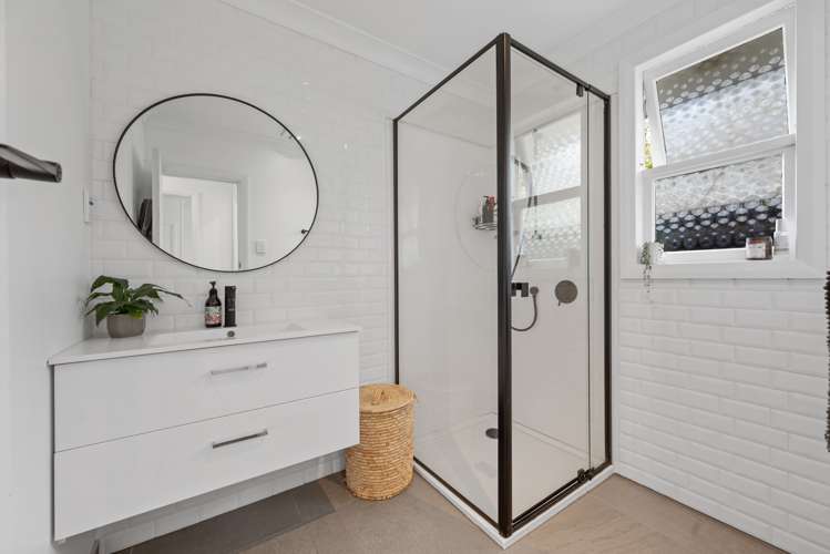 9a Washington Crescent Redwoodtown_14