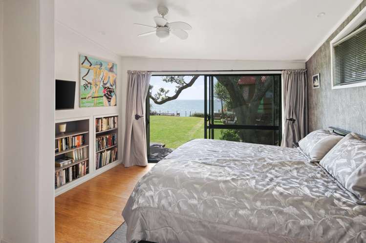 2 Tuahine Crescent Wainui_11