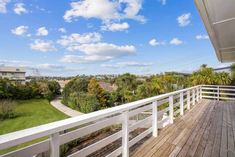 71 Swann Beach Road Stanmore Bay_11