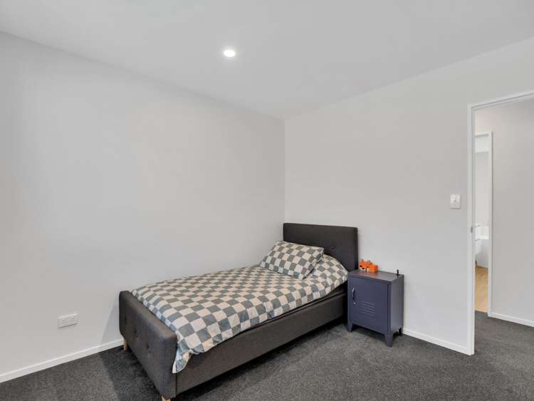 63 Pegasus Main Street Pegasus_17