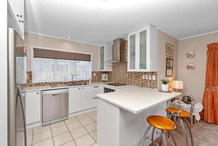 127b Parrs Cross Road Glen Eden_6