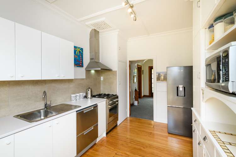 9 Ngaio Street West End_6